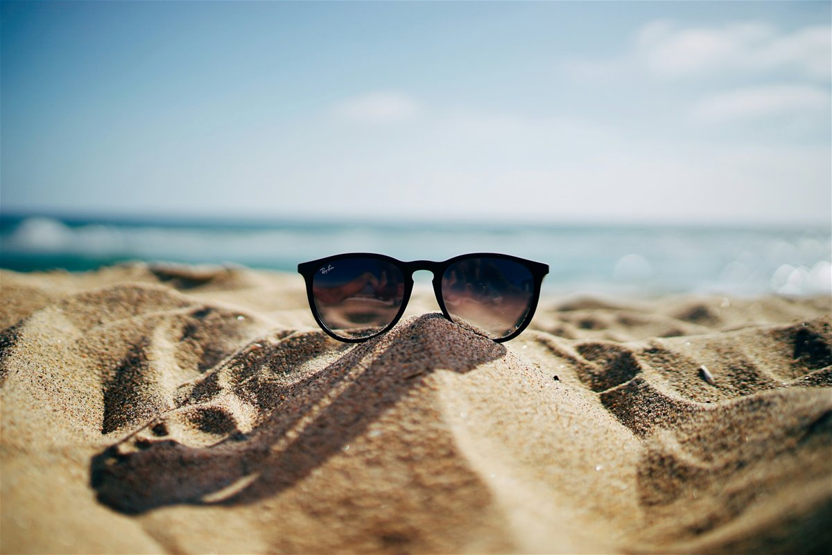 1ethan-robertson-syx3uchzjlo-unsplash